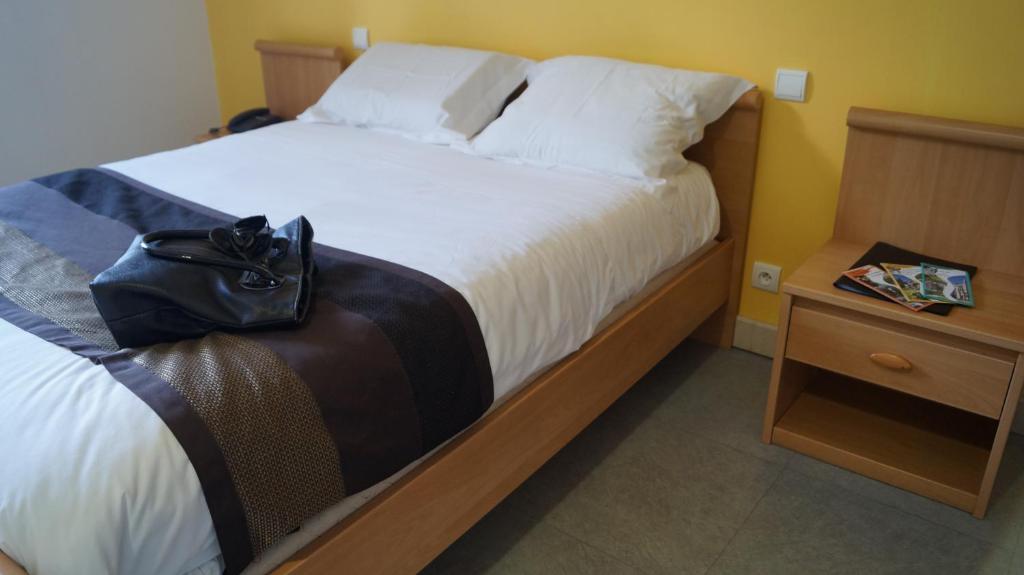 Appart'Hotel Bellevue Thermes De La Reine Bagneres-de-Bigorre Room photo